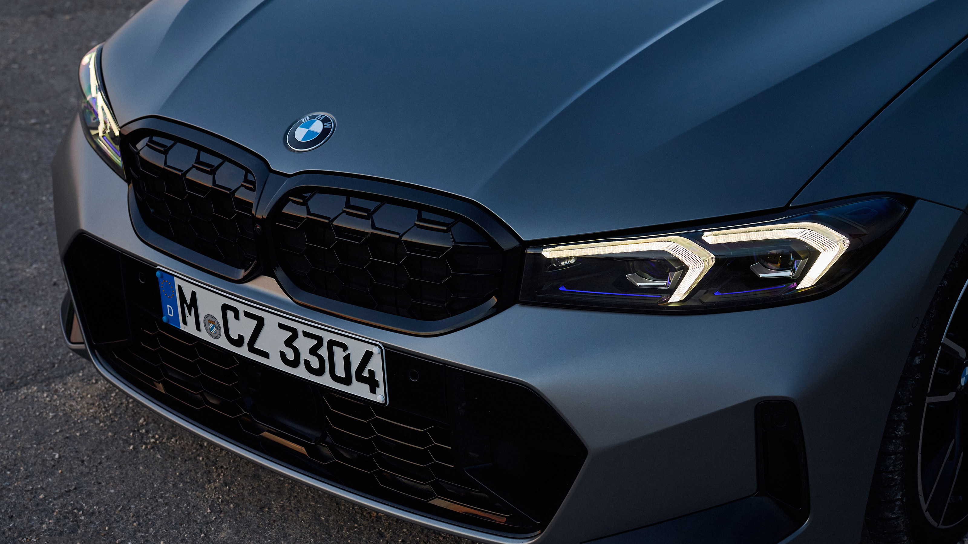BMW 3 Series.- front light