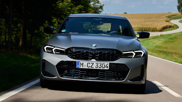 BMW 3 Series.- full front