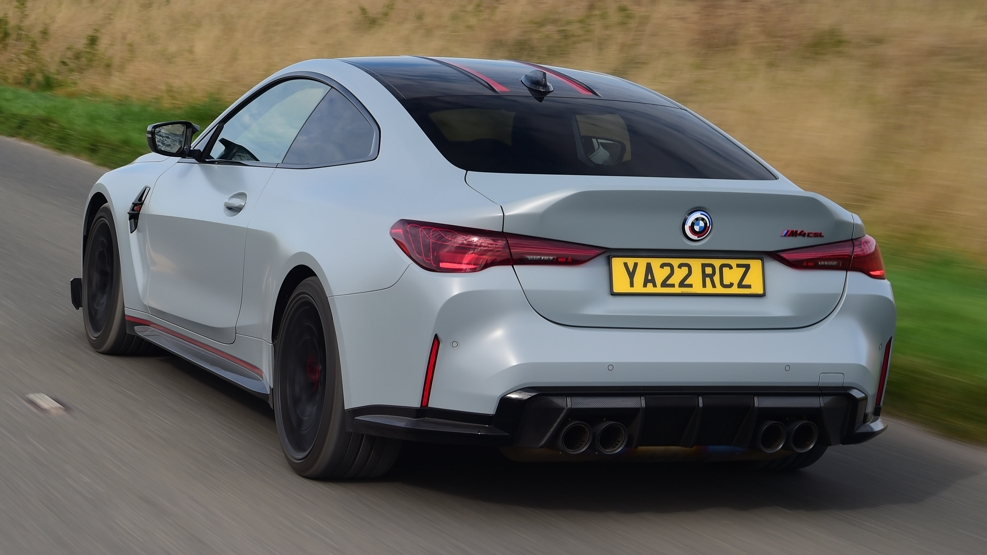 BMW M4 CSL - front action