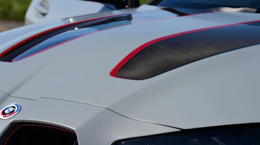BMW M4 CSL - bonnet