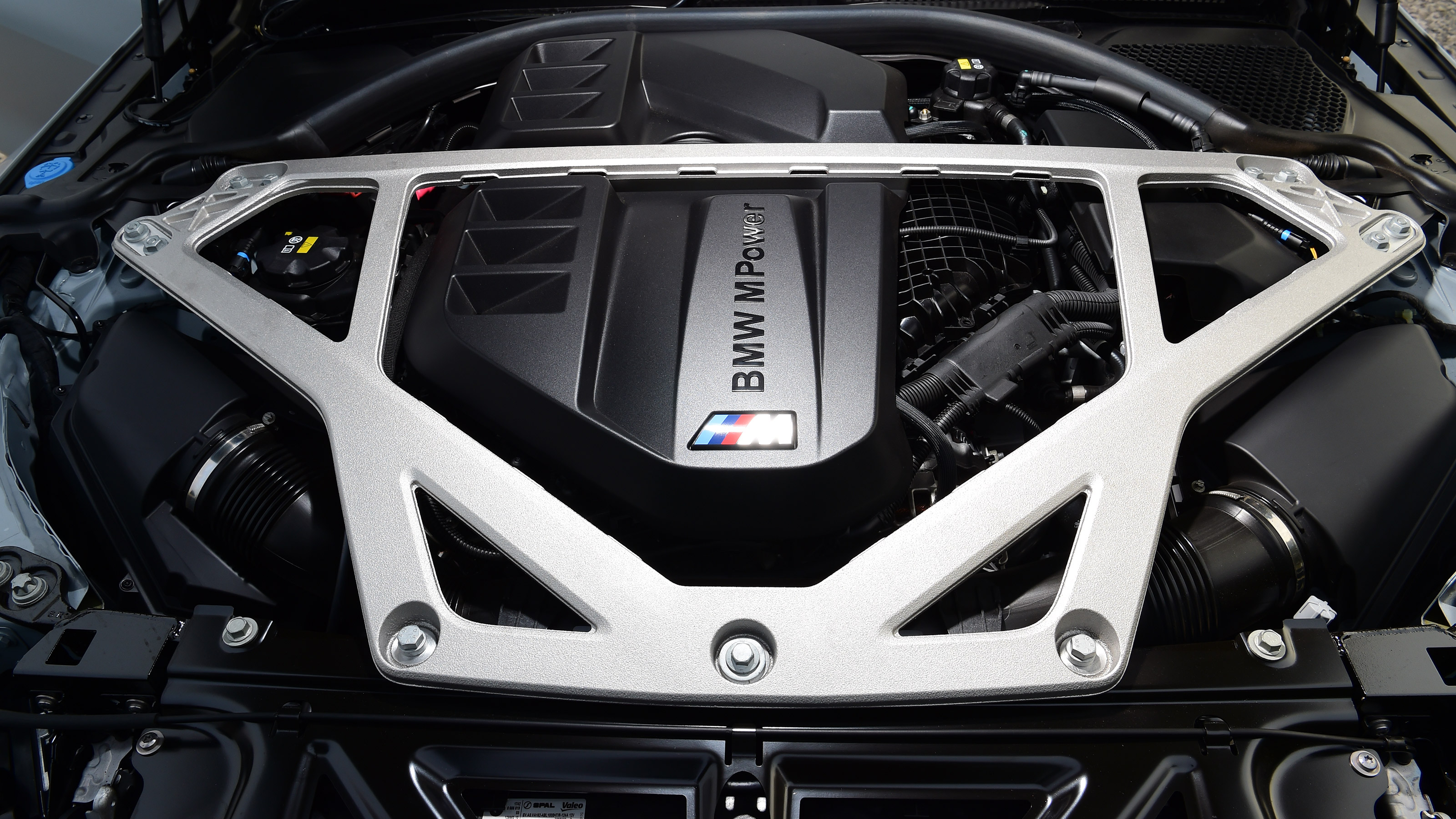 BMW M4 CSL - engine