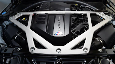 BMW M4 CSL - engine