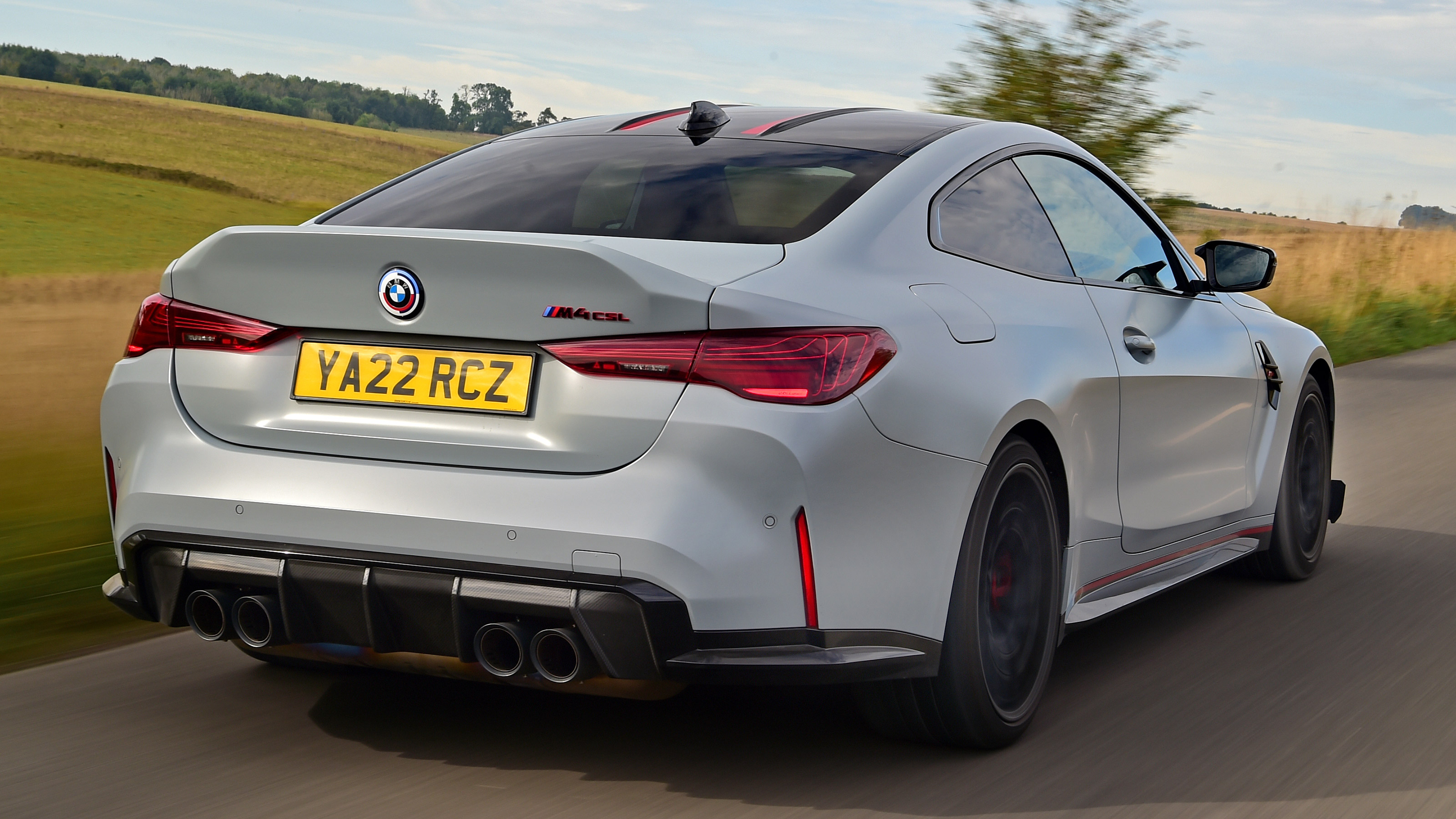 BMW M4 CSL - rear
