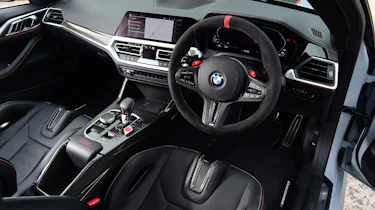 BMW M4 CSL - dash