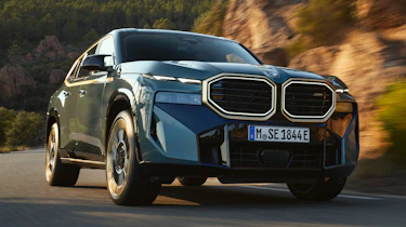 BMW XM - front action