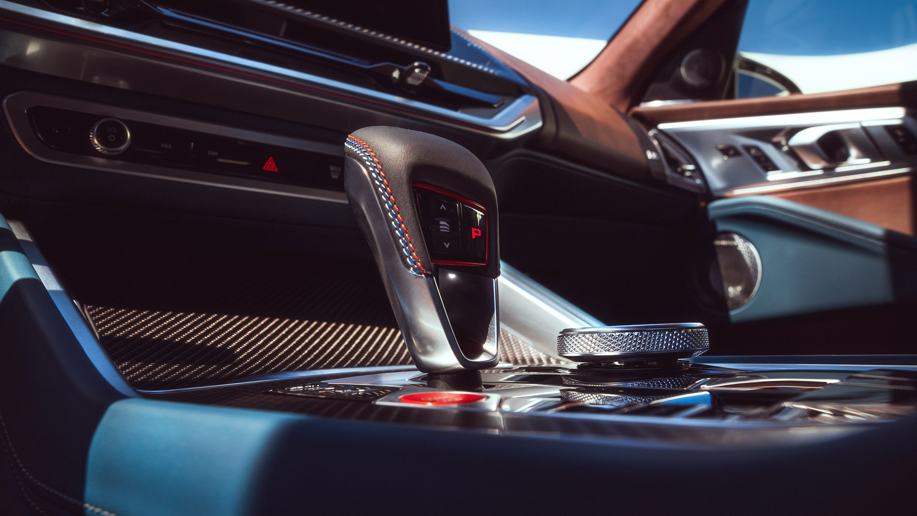 BMW XM - transmission