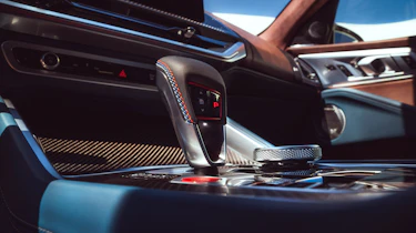 BMW XM - transmission