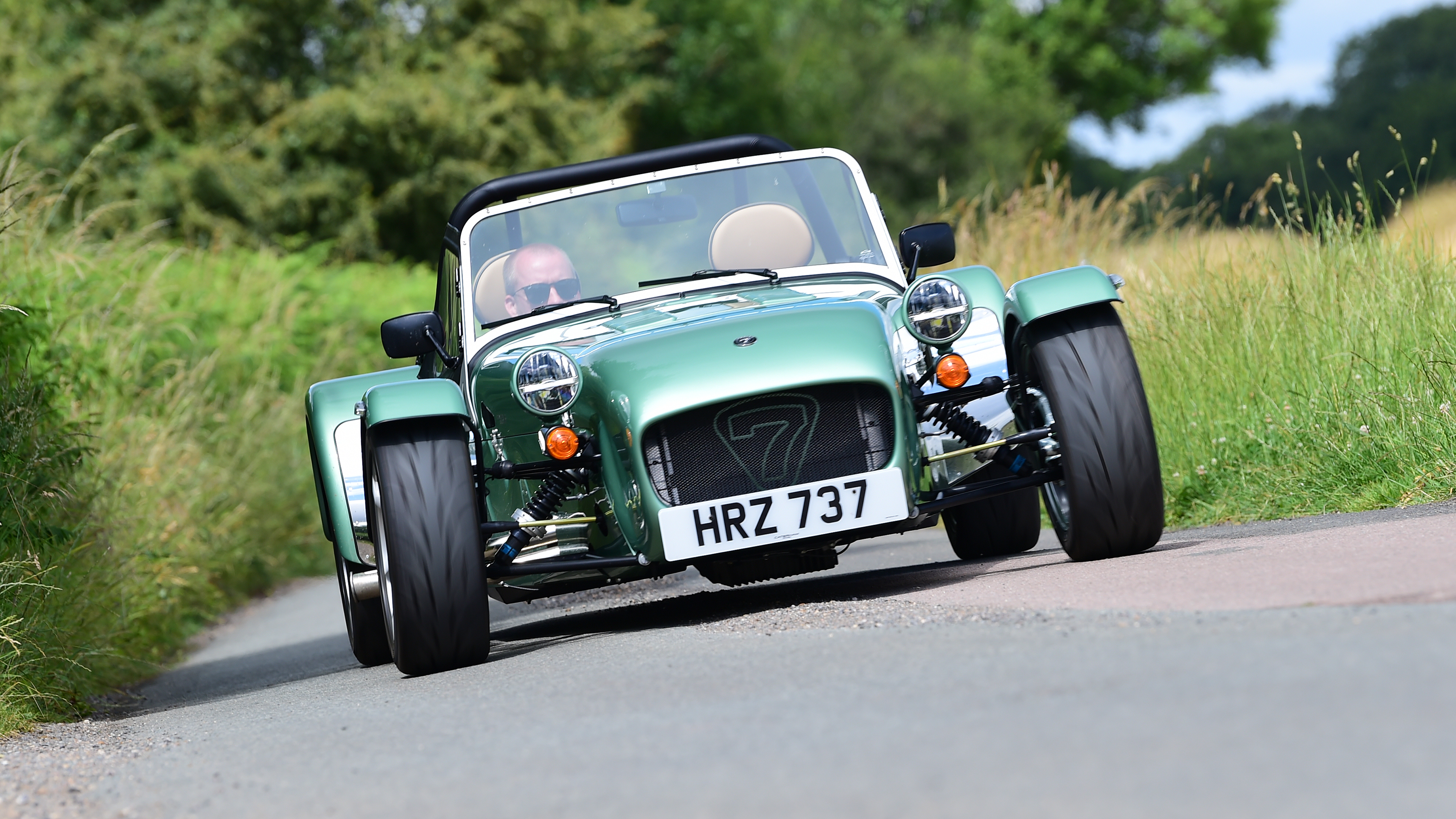 Caterham Seven 360S SV - front cornering