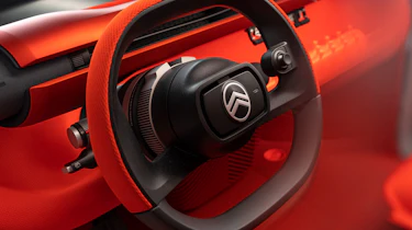 Citroen Oli concept - steering wheel