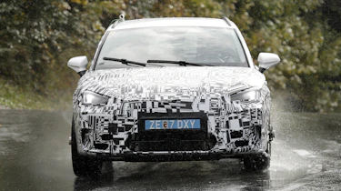 Cupra Leon facelift - spyshot 1