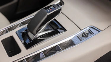 DS 7 225 - gear selector