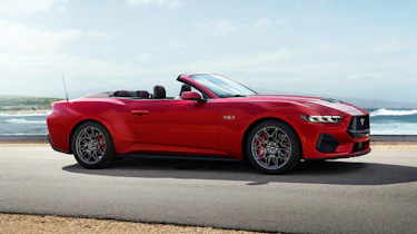Ford Mustang 2022 - convertible side