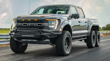 Hennessey VelociRaptor 6x6 - front