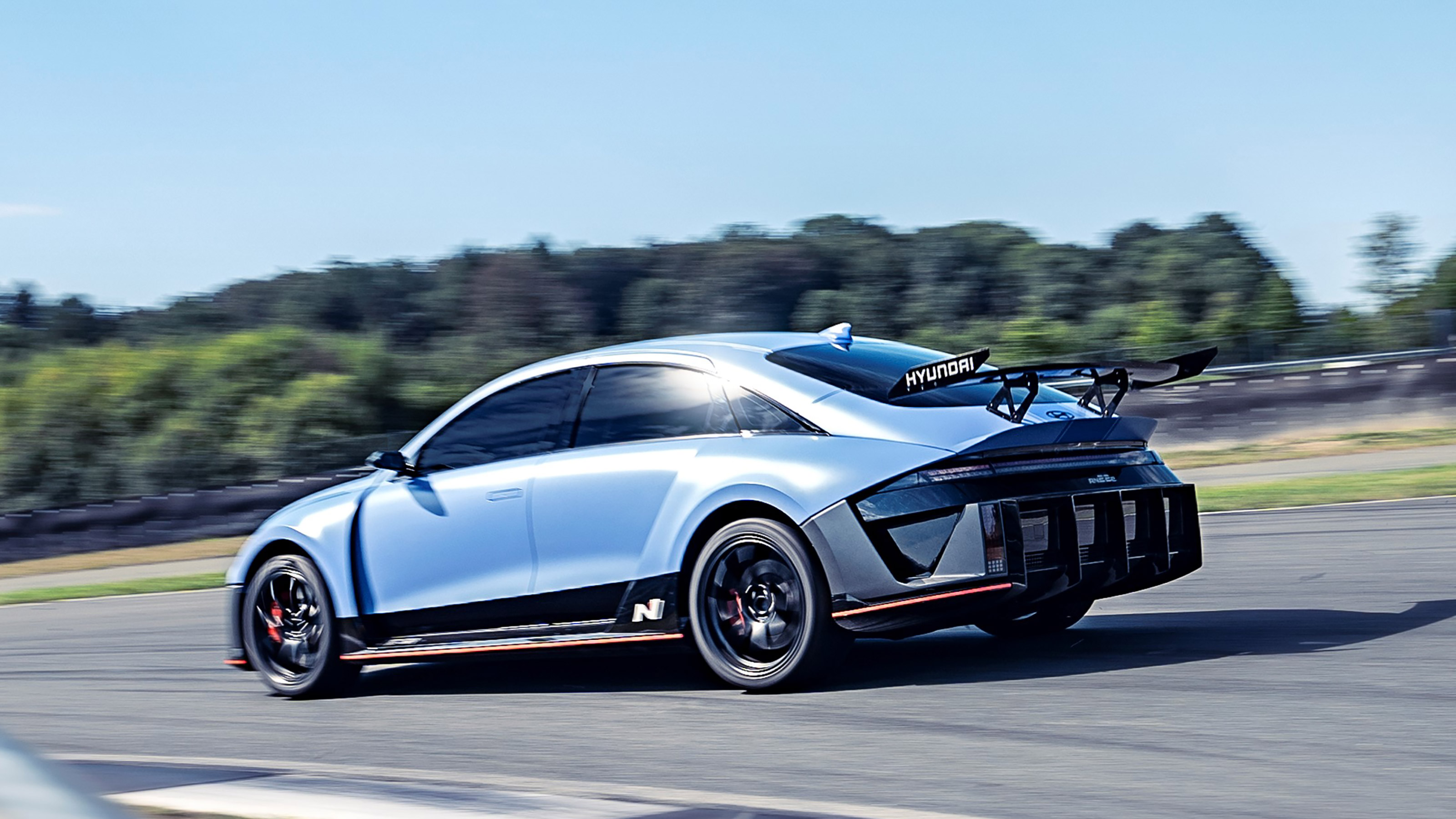Hyundai RN22e concept - rear action