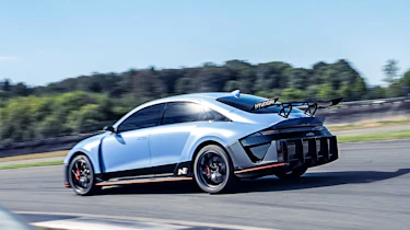 Hyundai RN22e concept - rear action
