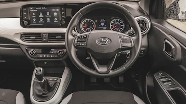 Hyundai i10 - interior