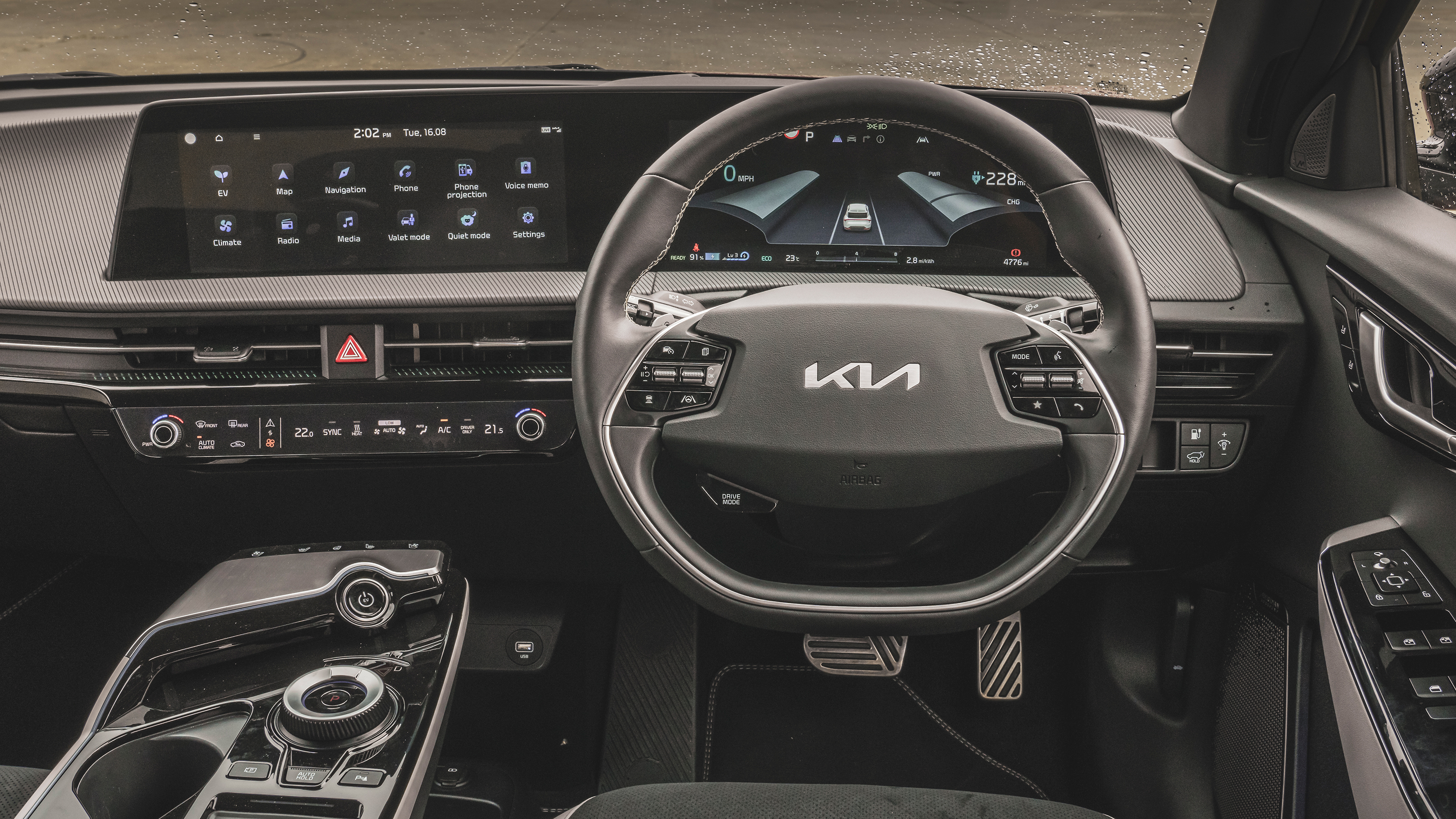 Kia Sportage - interior
