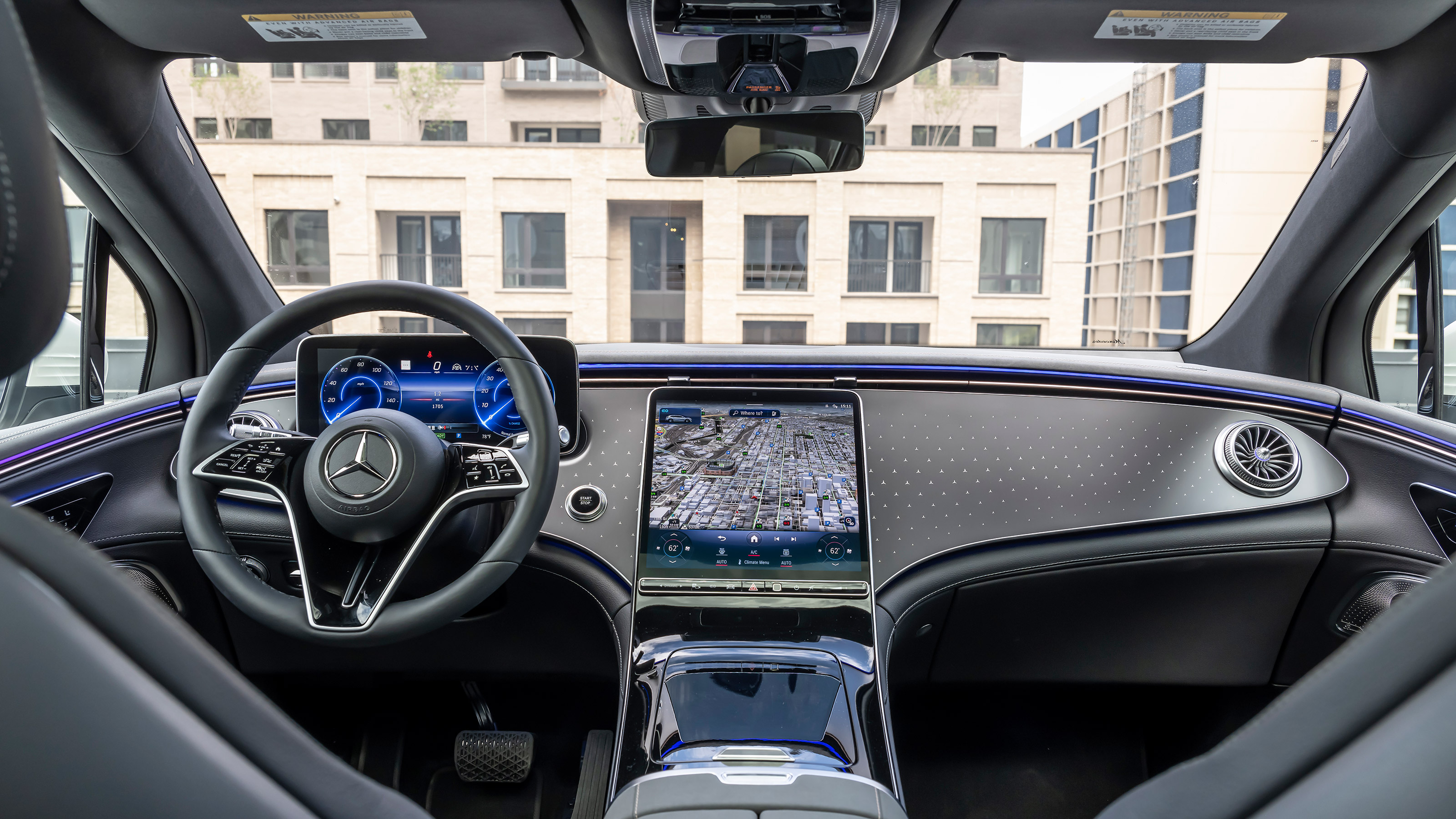 Mercedes EQS SUV - interior