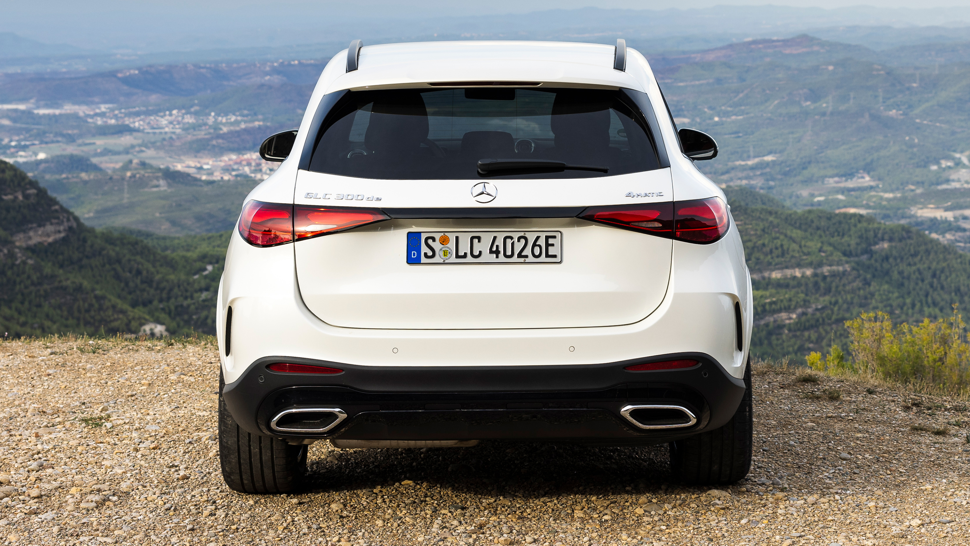 Mercedes GLC 300 de - rear static