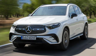 Mercedes GLC 300 de - front tracking