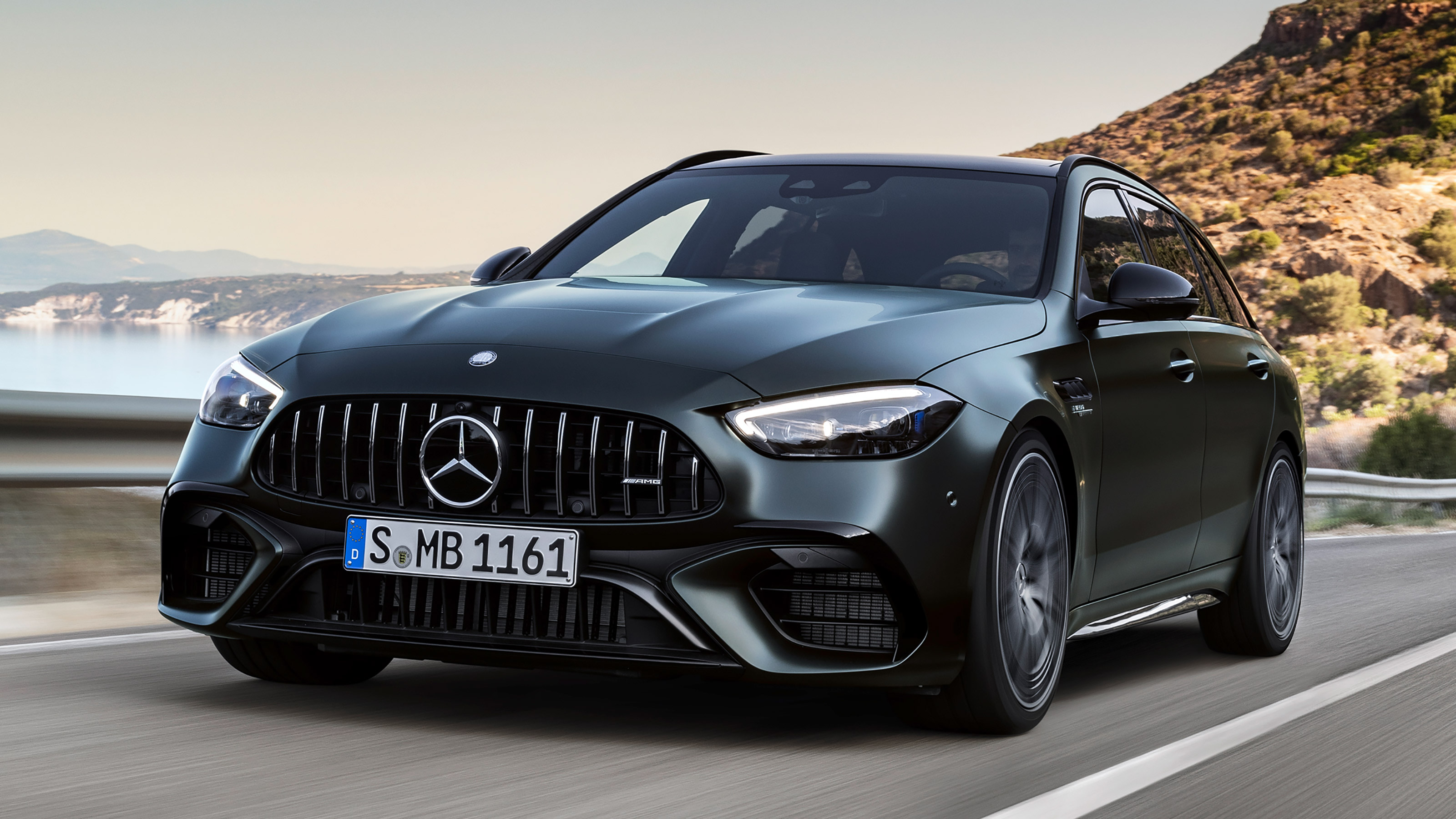 Mercedes-AMG C 63 S E-Performance Estate - front 
