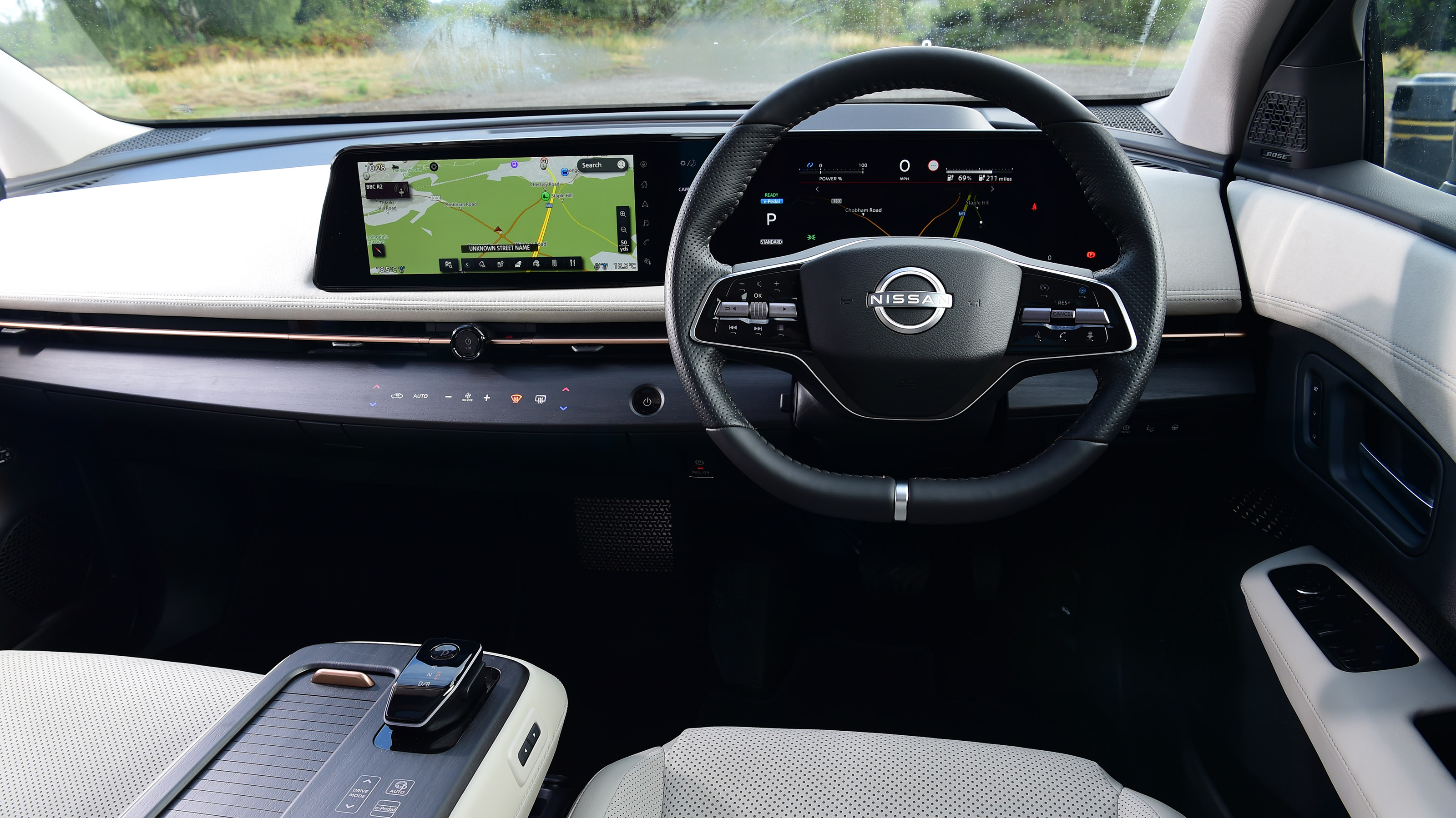 Nissan Ariya 87kWh - dash