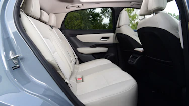 Nissan Ariya 87kWh - rear seats