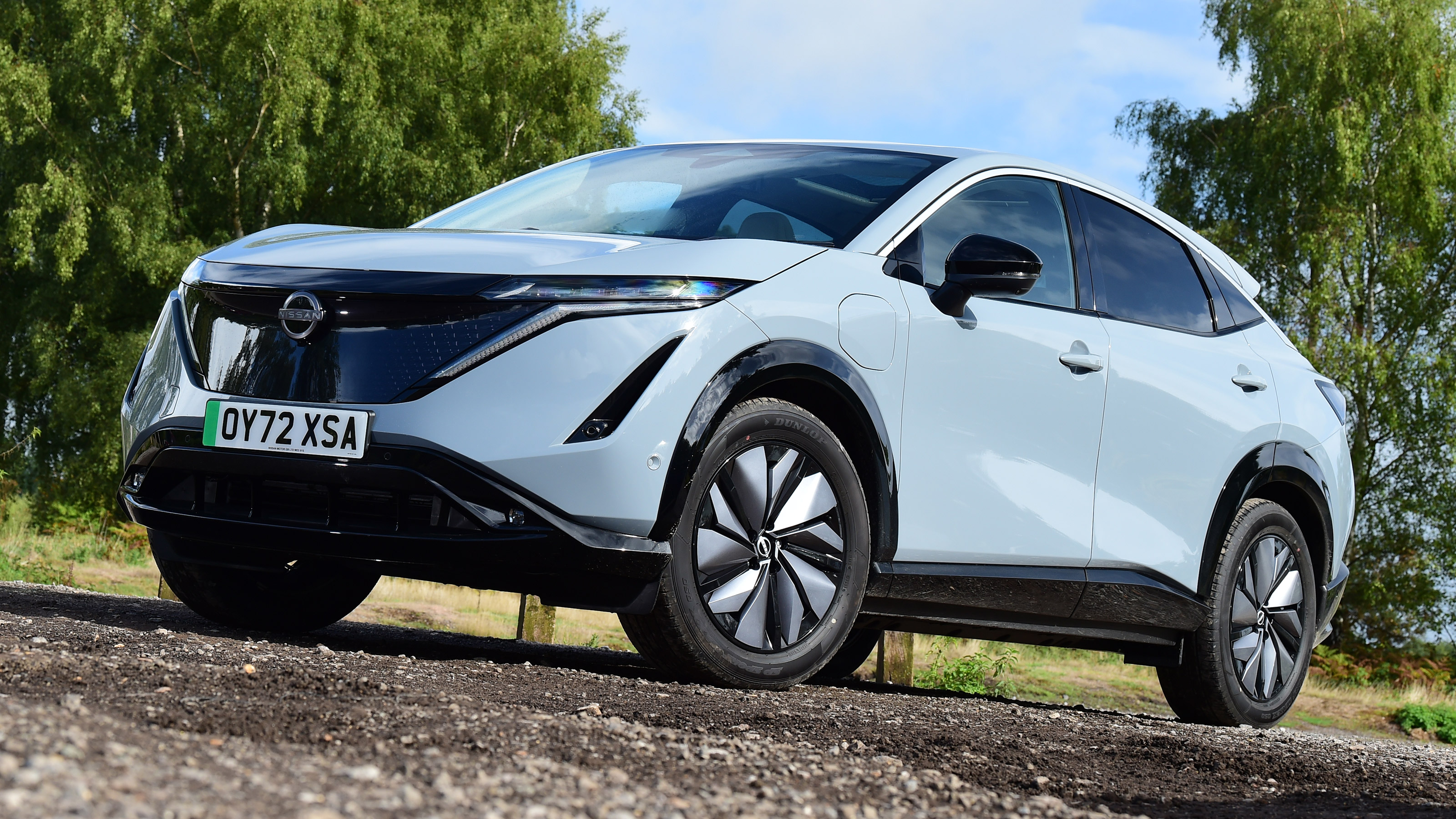 Nissan Ariya 87kWh - front static