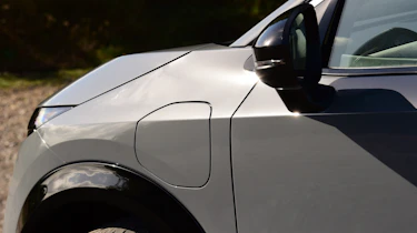 Nissan Ariya 87kWh - charging port