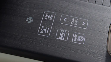 Nissan Ariya 87kWh - interior detail