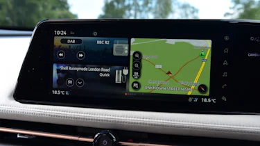 Nissan Ariya 87kWh - sat-nav
