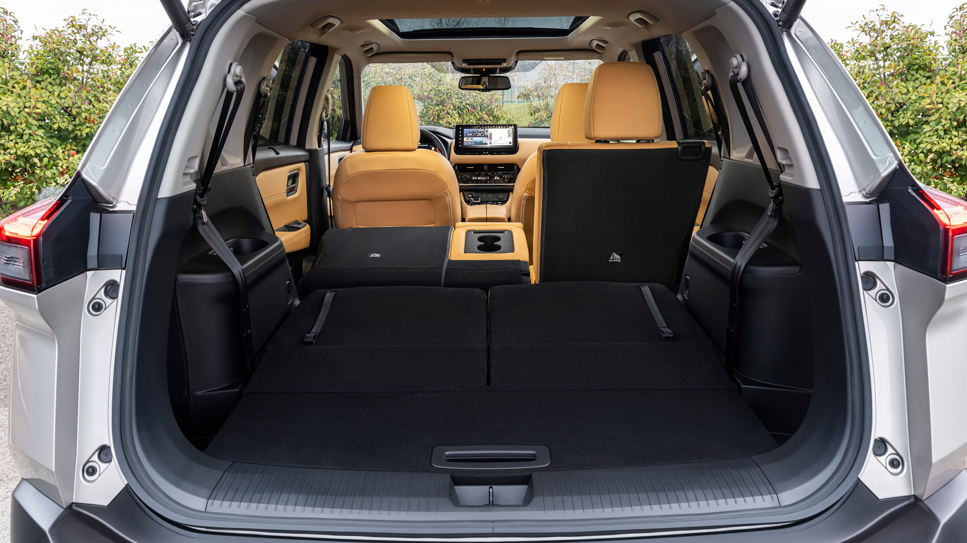 Nissan X-Trail - boot 2