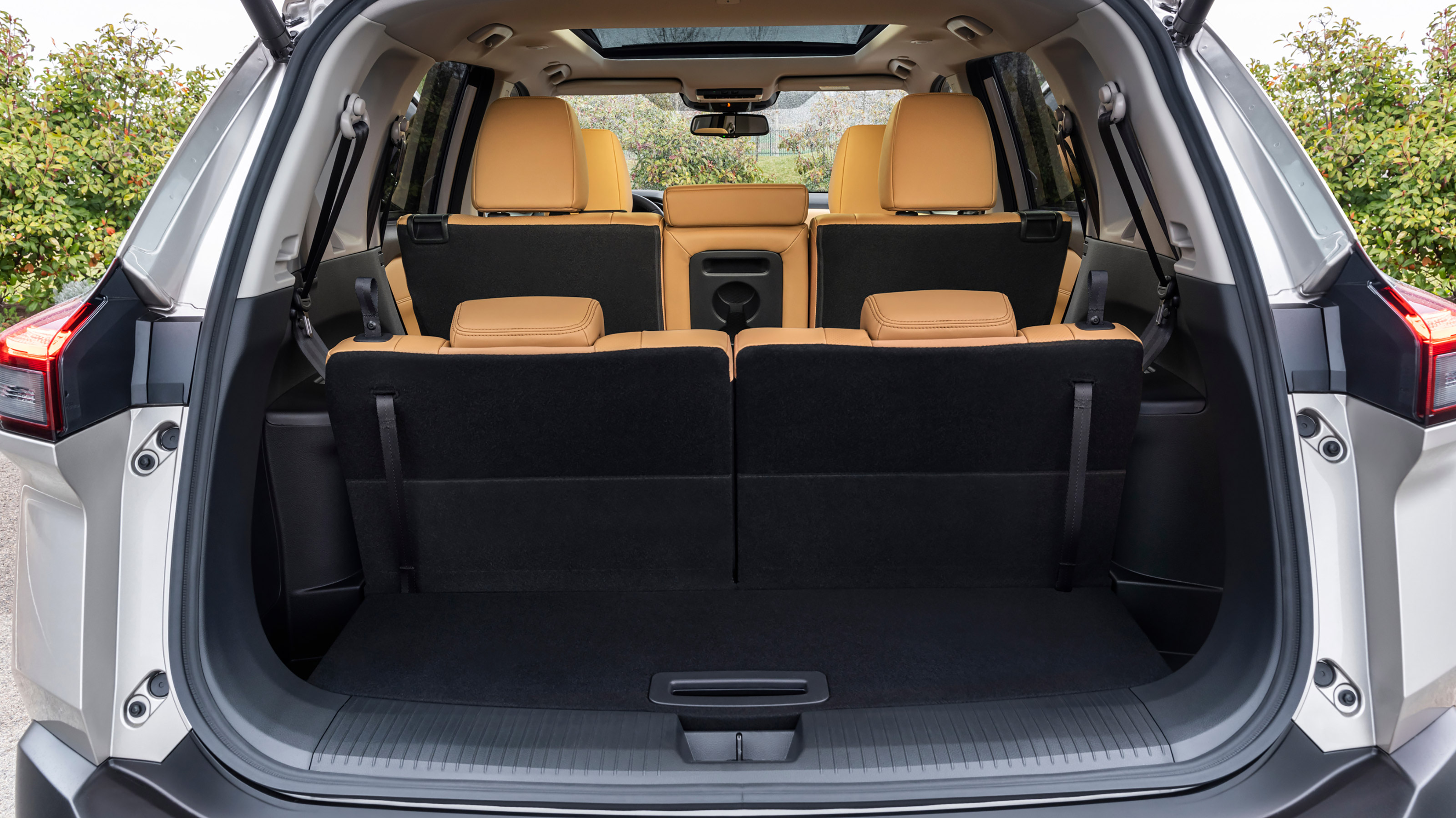 Nissan X-Trail - boot