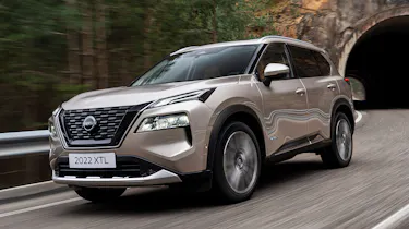 Nissan X-Trail - front