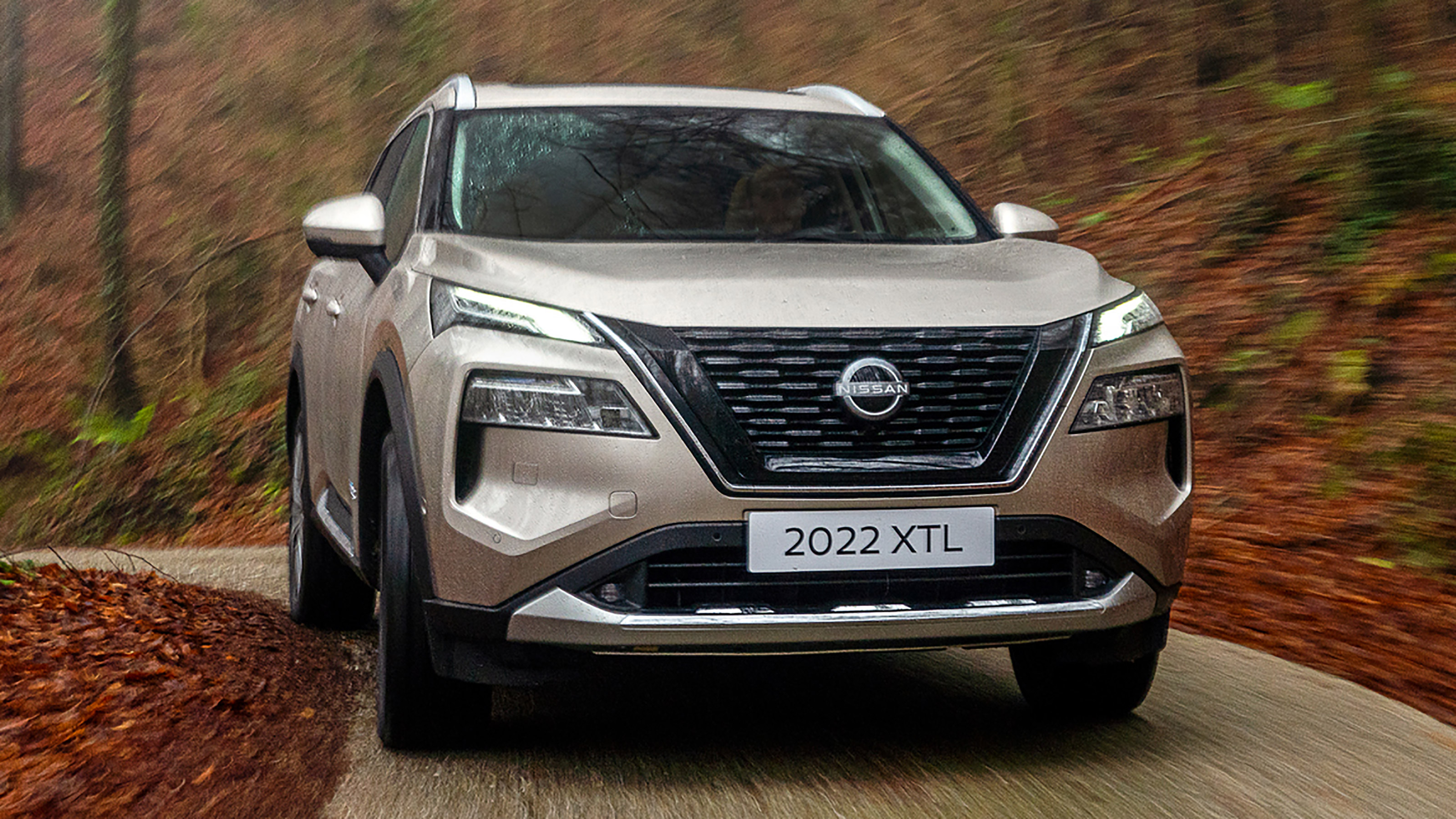 Nissan X-Trail - front cornering
