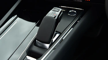 Peugeot 508 - transmission