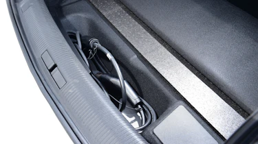 Peugeot 508 - charging cables