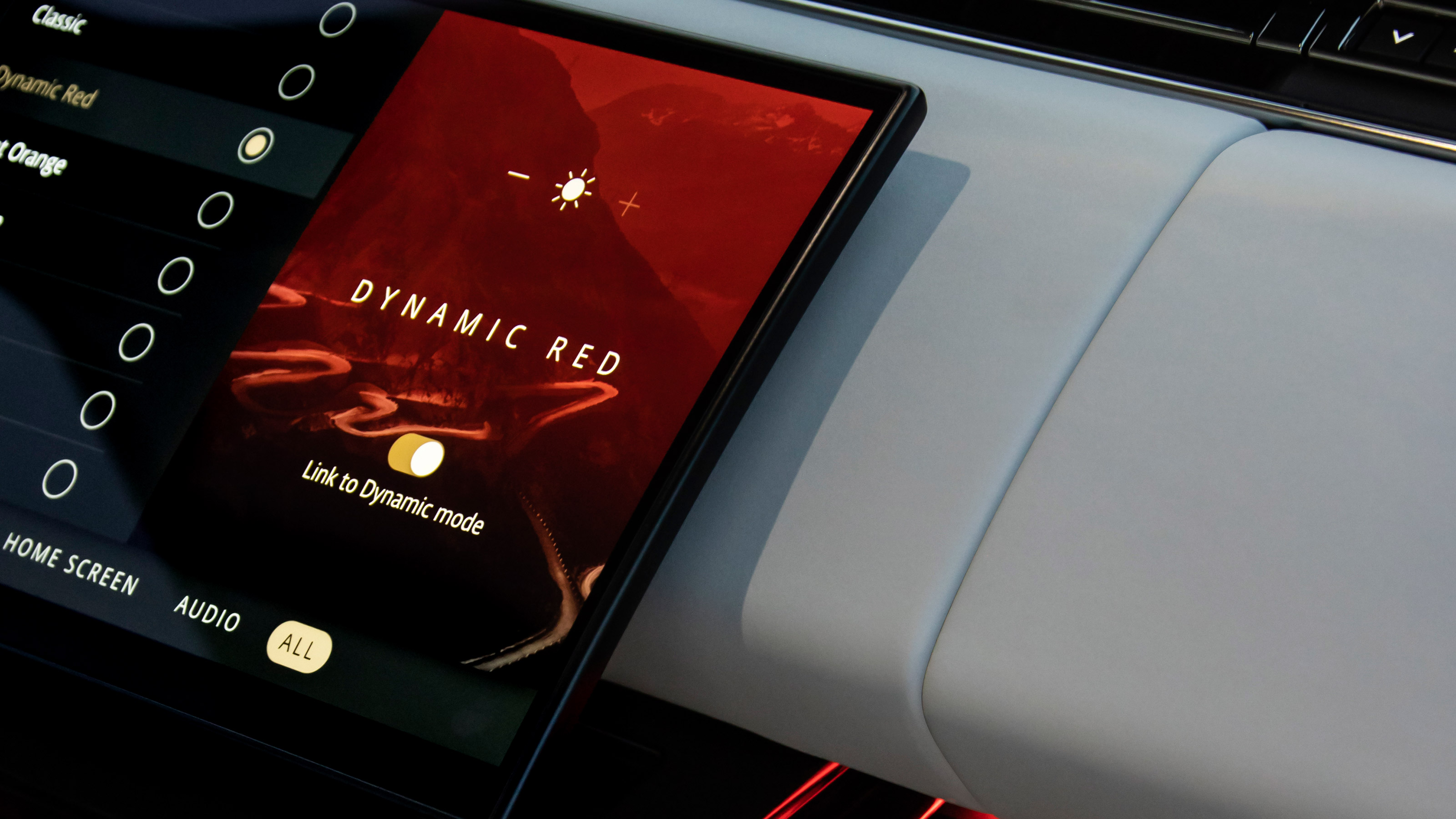 Range Rover Sport P530 - interior detail