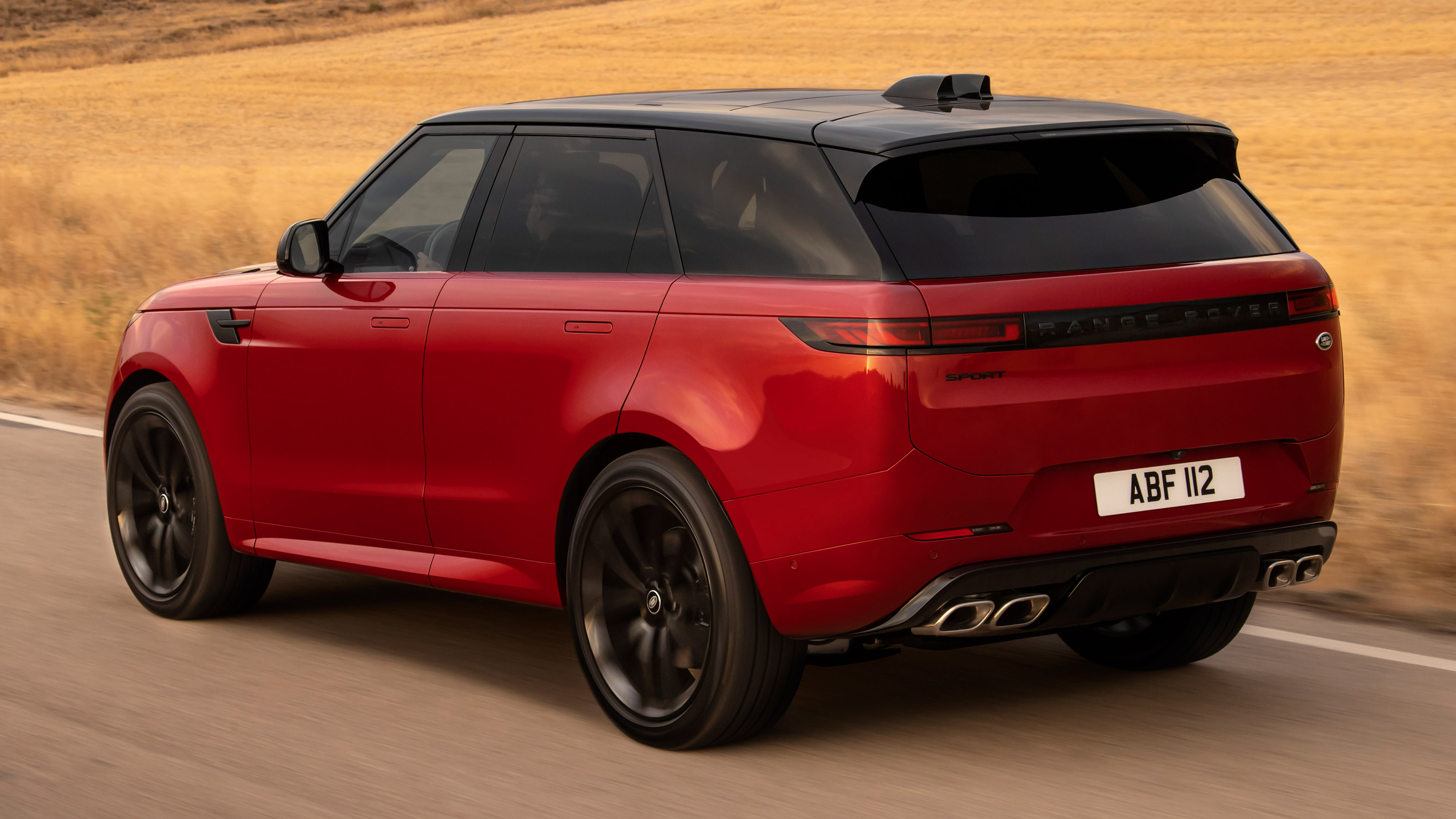 Range Rover Sport P530 - rear