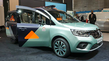 Renault Hippie Caviar Motel - front/side