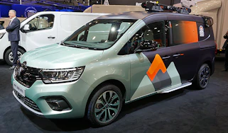 Renault Hippie Caviar Motel - front