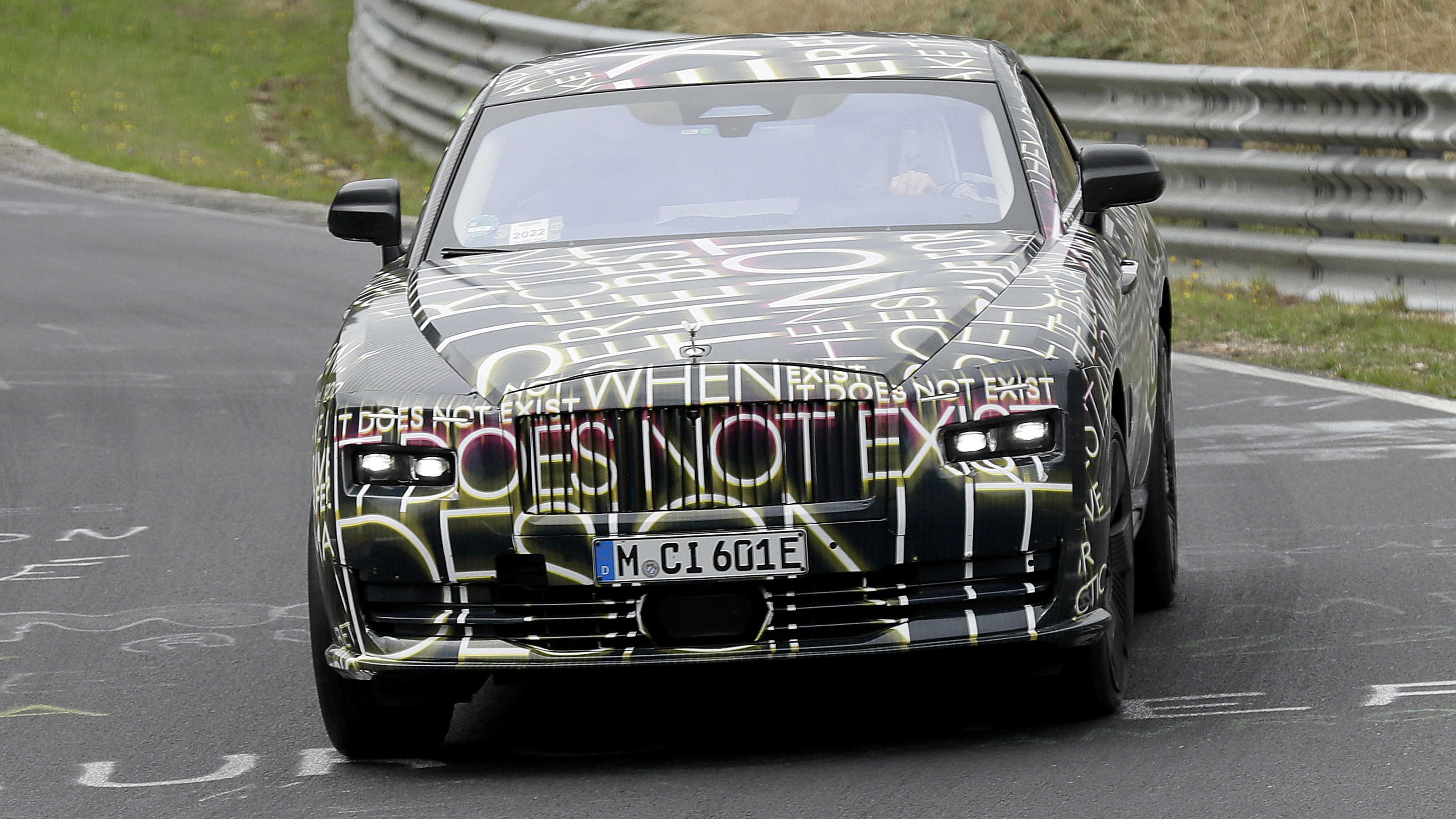 Rolls-Royce Spectre - front