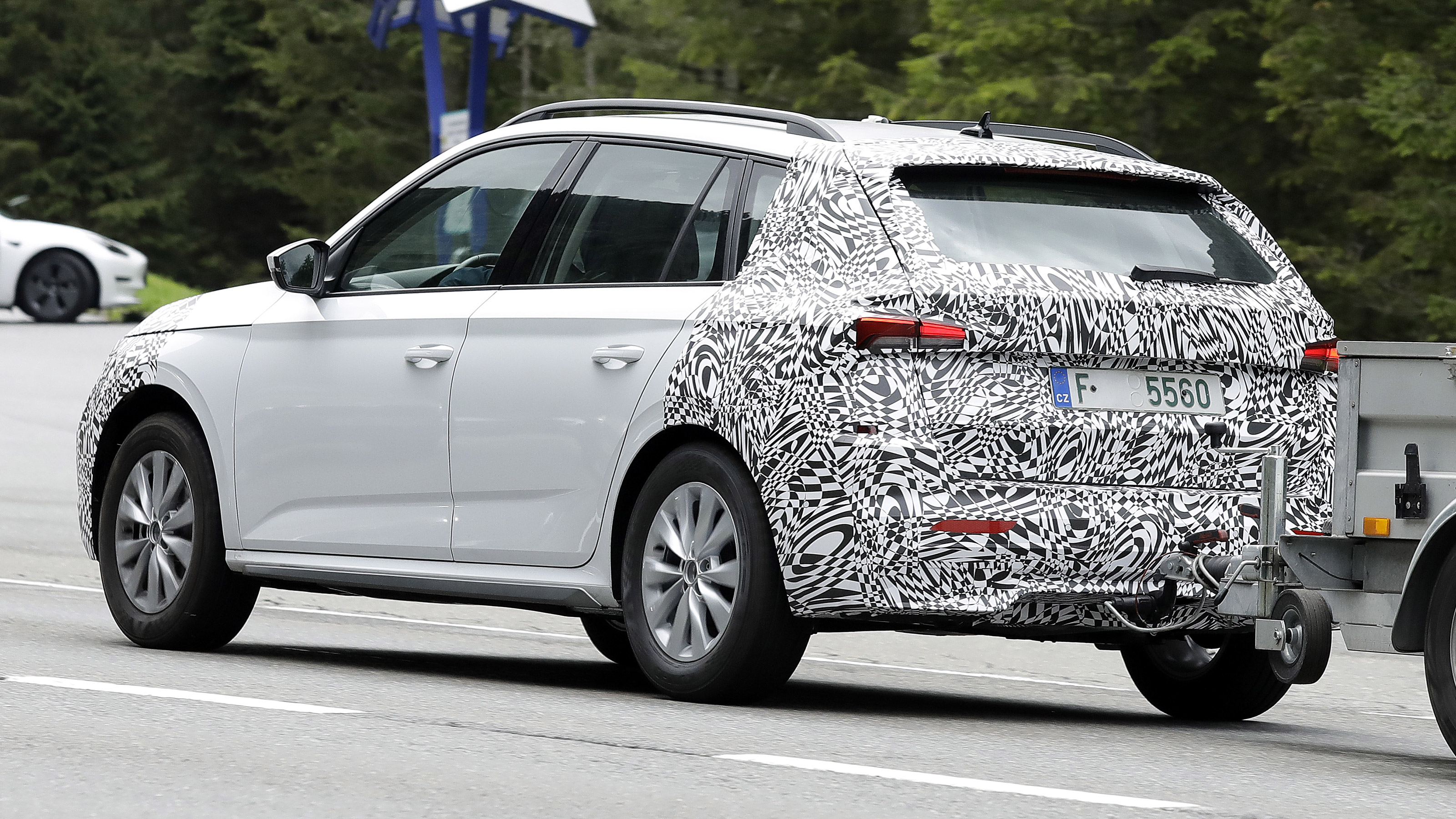 Skoda Kamiq facelift spyshot 5