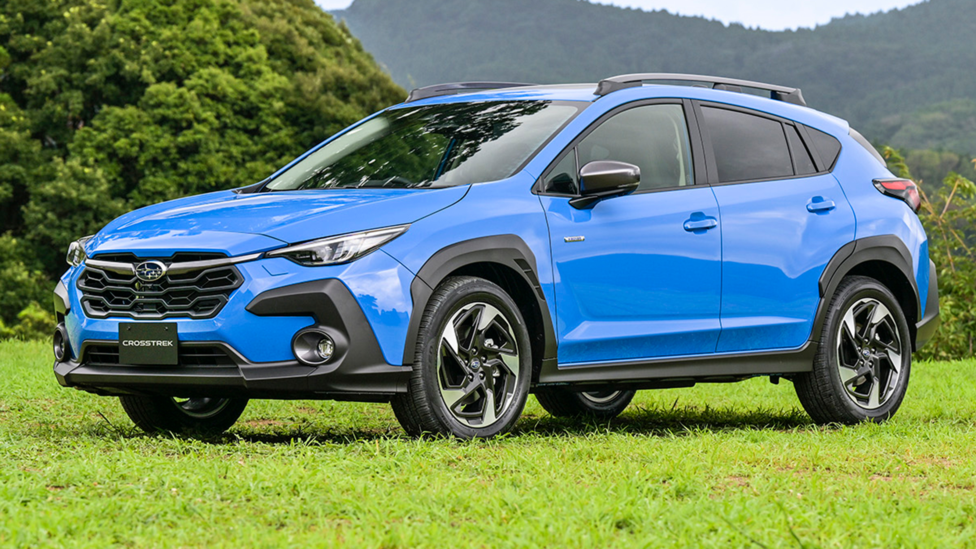 Subaru Crosstrek - front static