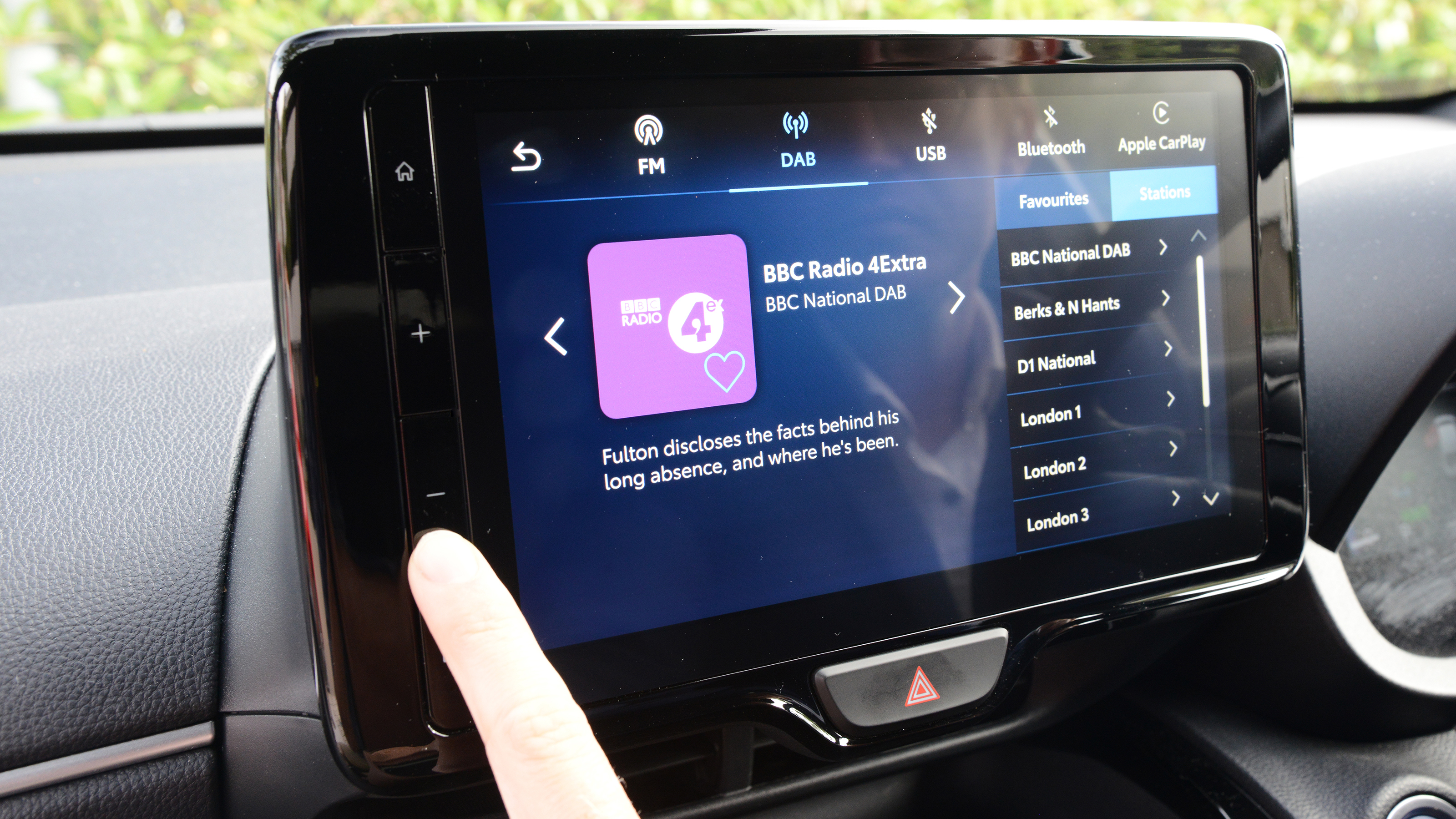 Toyota Yaris Cross final report - infotainment screen