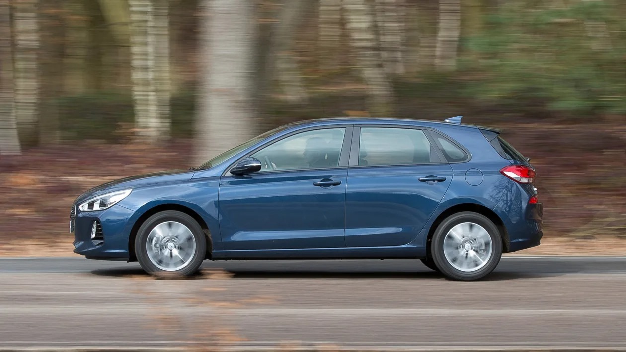 Used Hyundai i30 Mk3 - side
