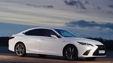 Used Lexus ES - front