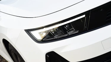Vauxhall Astra diesel - front lights
