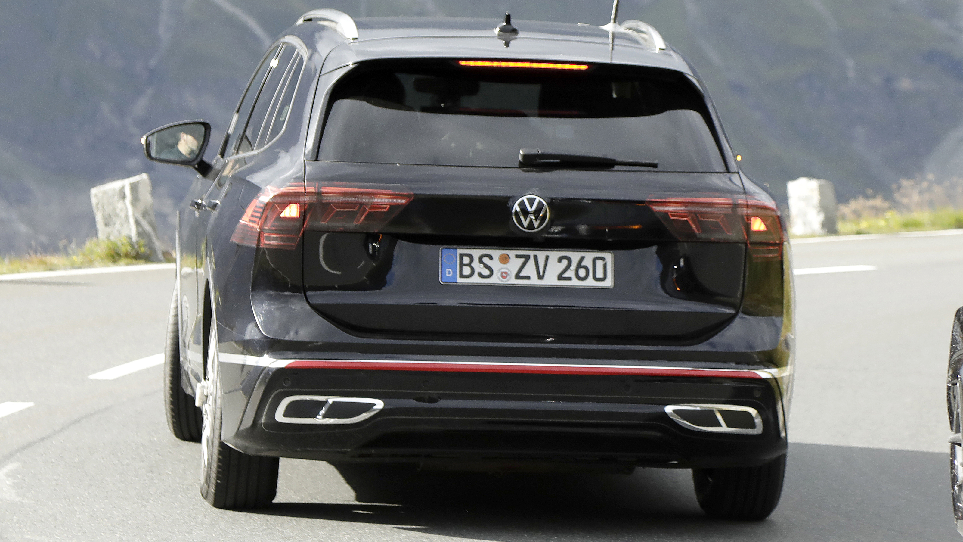 VW Tiguan - rear