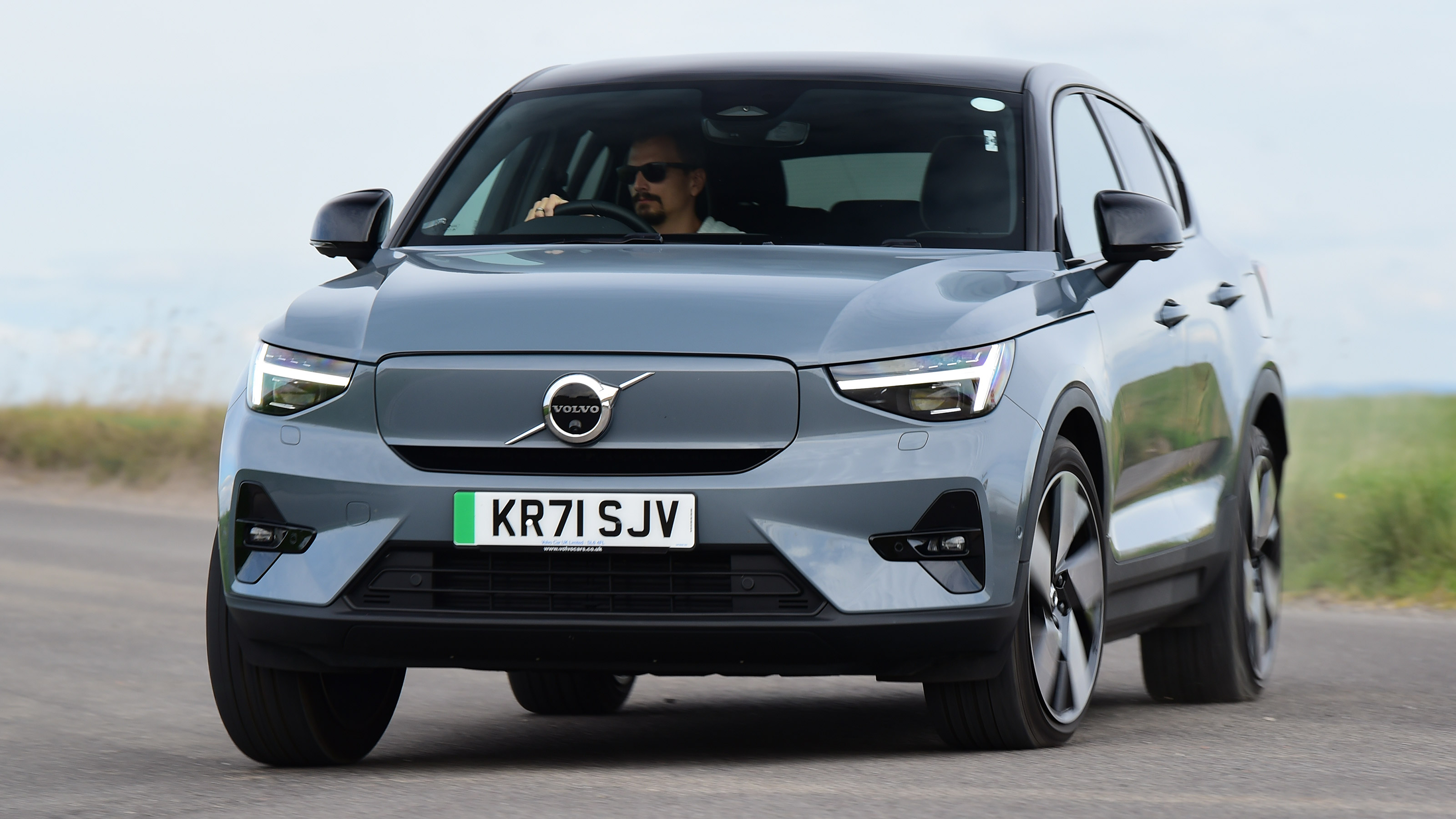 Volvo C40 Recharge - front cornering